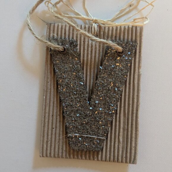 NWT Gold Glitter Letter 'V' Primitive Corrugated Sign Michaels Home Wall Decor - Picture 2 of 8